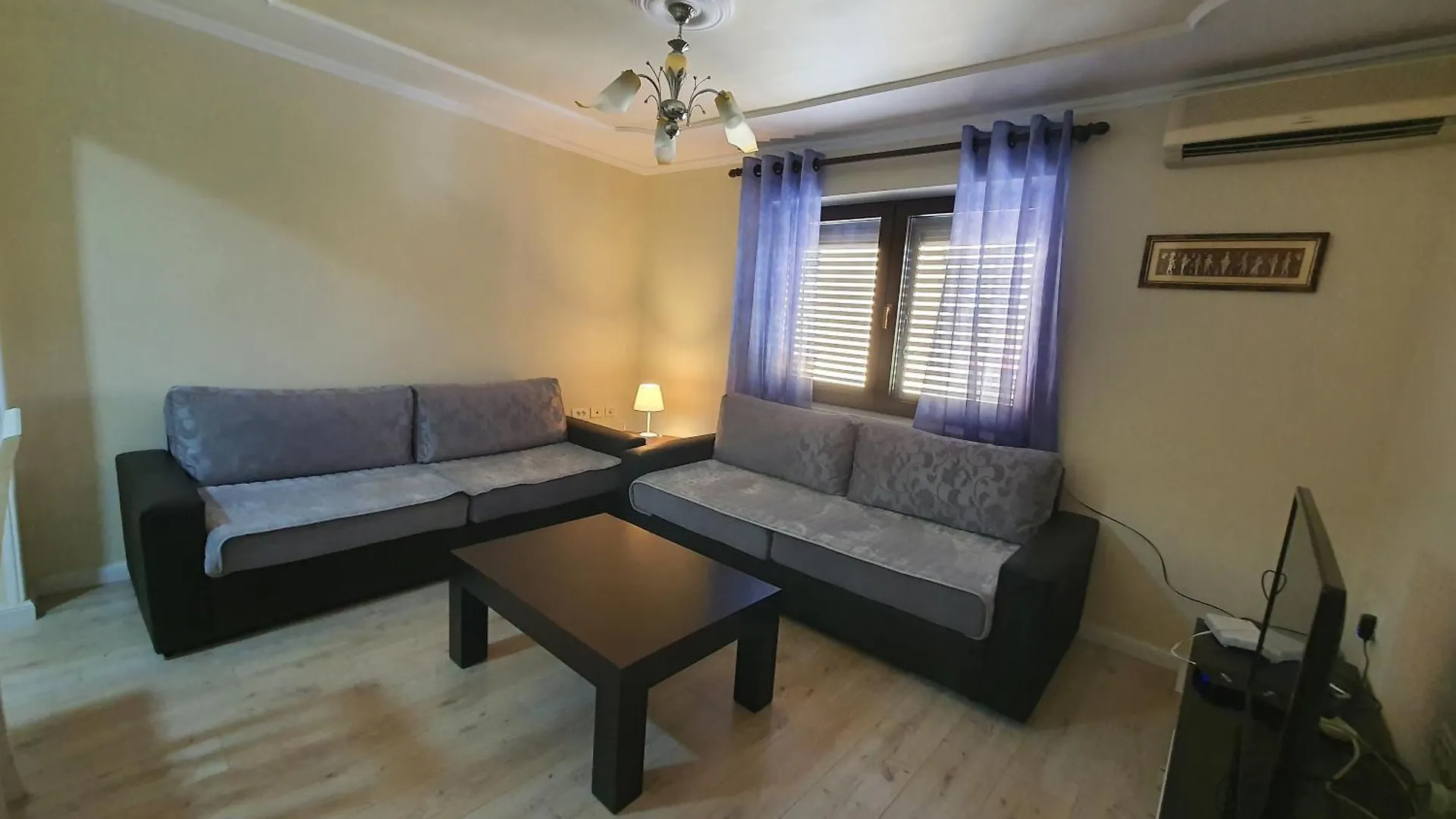 Chic Escape Tirana Central Apartment Near Blloku elérhetőségei